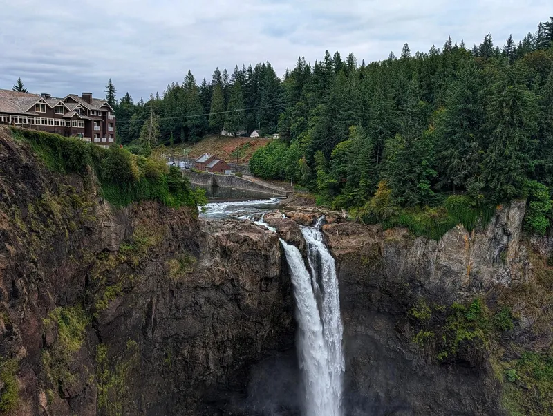 Snoqualmie Falls